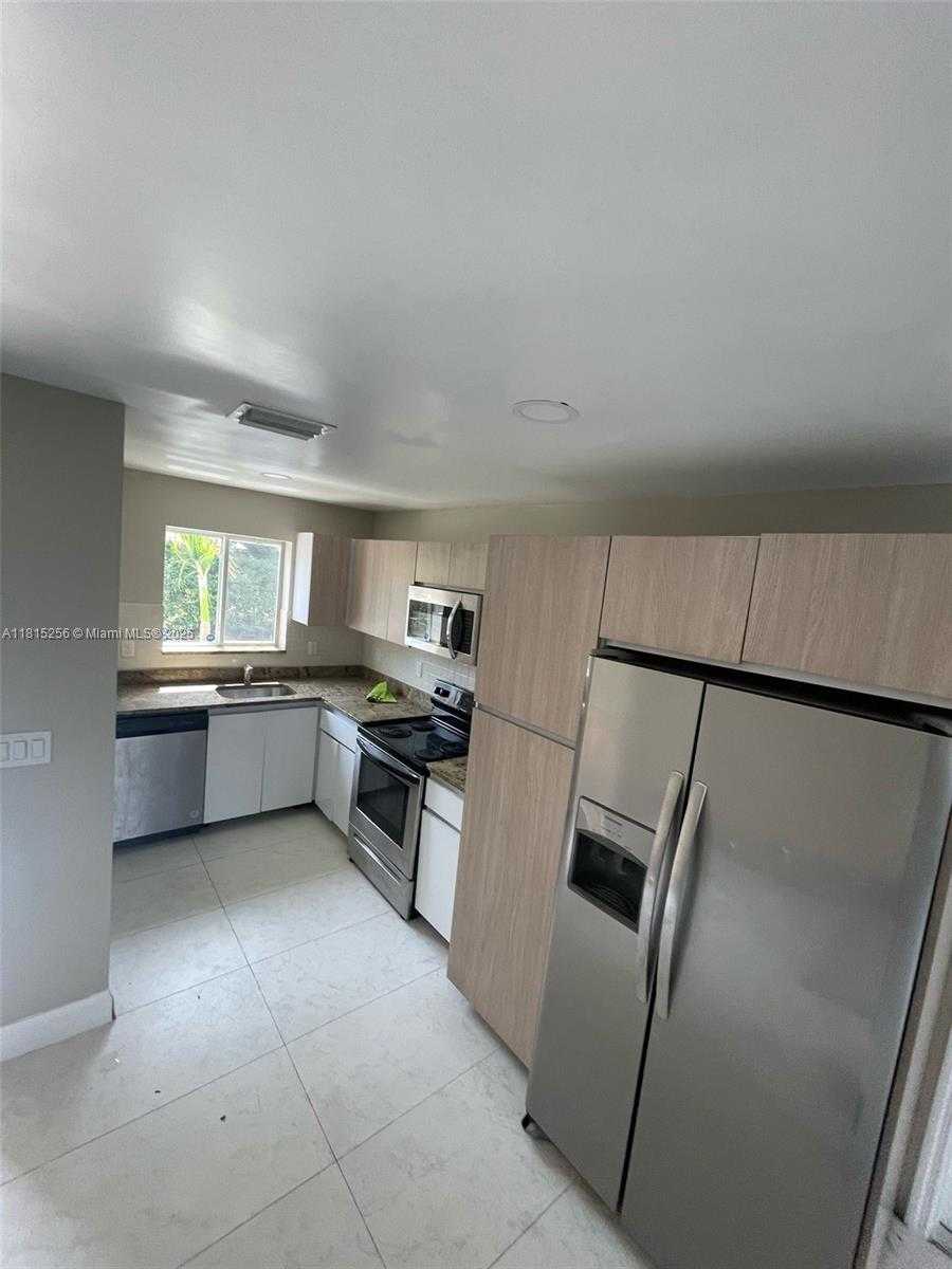 Small Image of 811 NORTH WEST 3RD AVE, Fort Lauderdale Number 4
