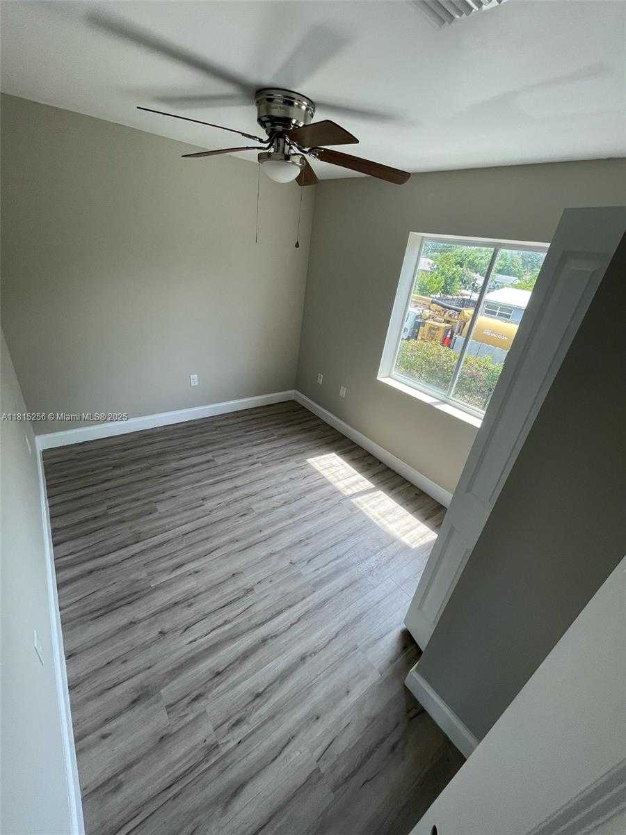 Small Image of 811 NORTH WEST 3RD AVE, Fort Lauderdale Number 7