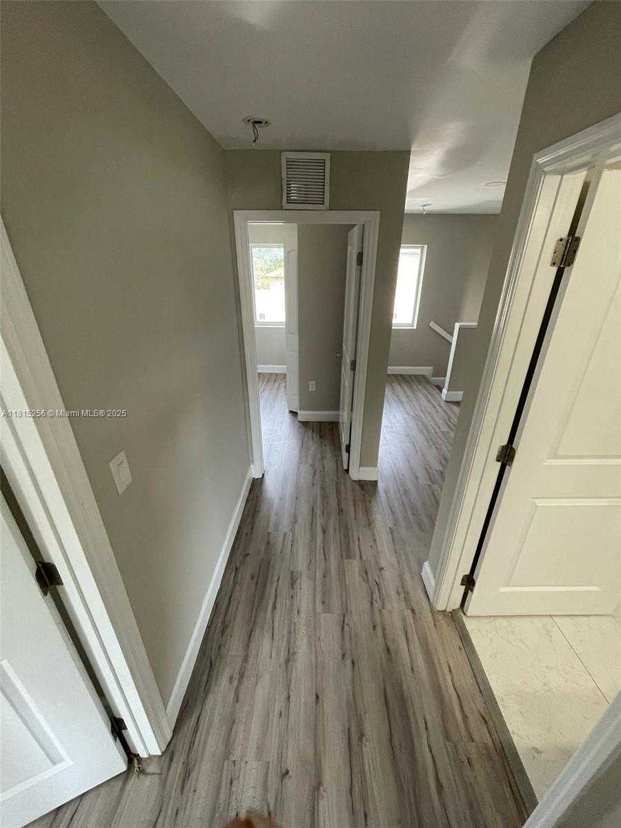 Small Image of 811 NORTH WEST 3RD AVE, Fort Lauderdale Number 9