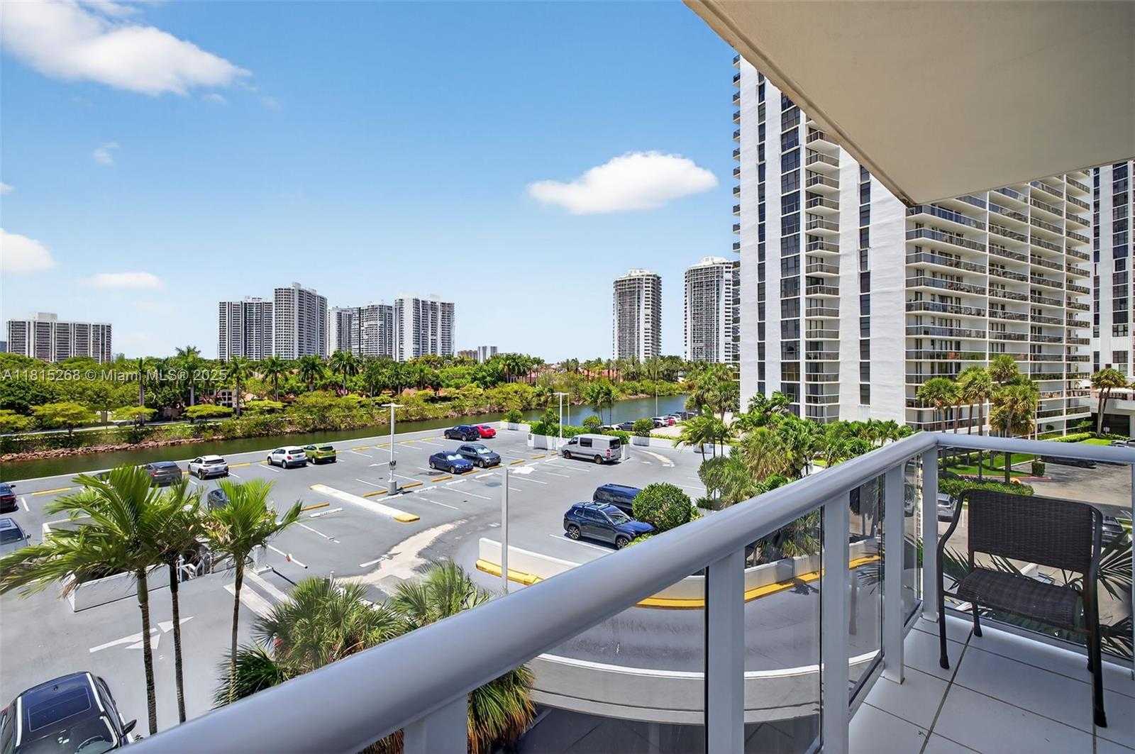 Small Image of 3675 NORTH COUNTRY CLUB DR #401, Aventura Number 18