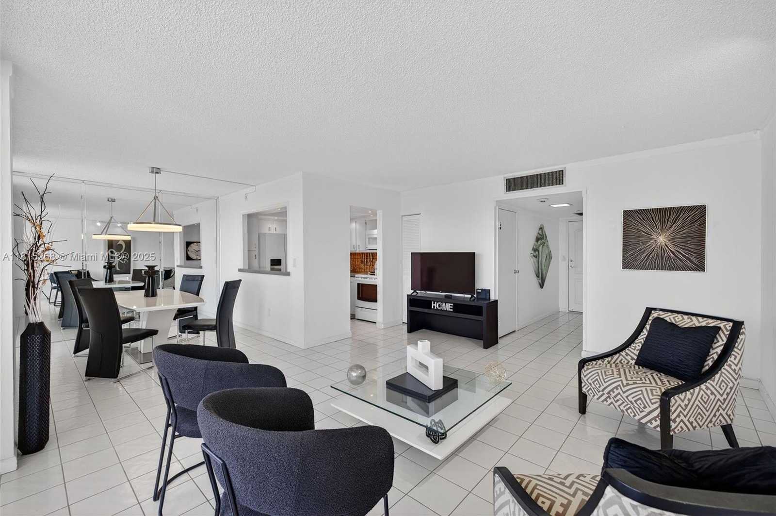 Small Image of 3675 NORTH COUNTRY CLUB DR #401, Aventura Number 2