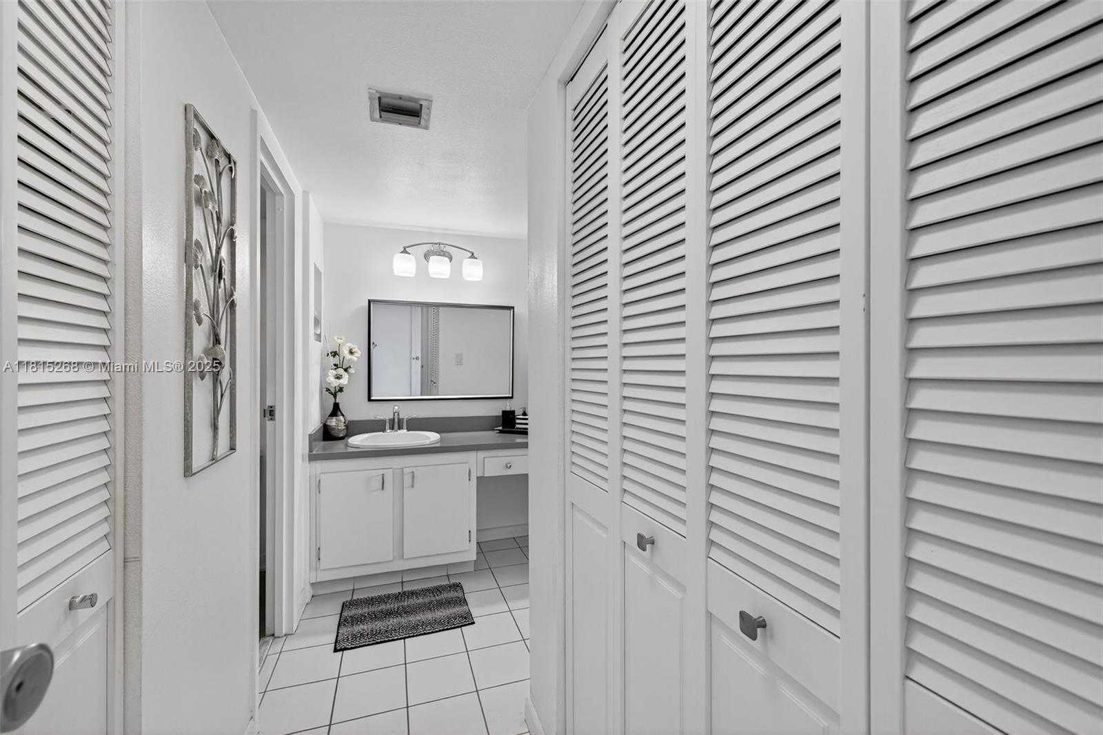 Small Image of 3675 NORTH COUNTRY CLUB DR #401, Aventura Number 27