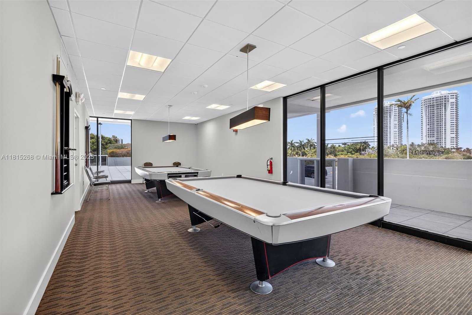 Small Image of 3675 NORTH COUNTRY CLUB DR #401, Aventura Number 37