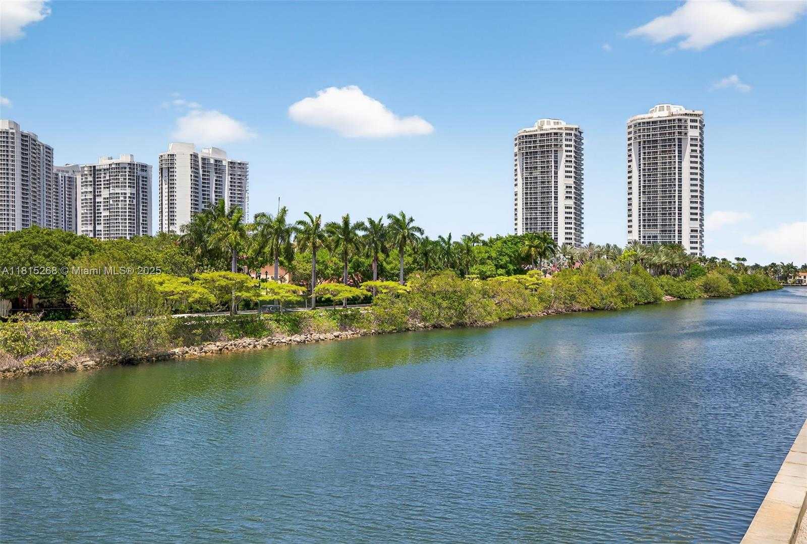Small Image of 3675 NORTH COUNTRY CLUB DR #401, Aventura Number 38