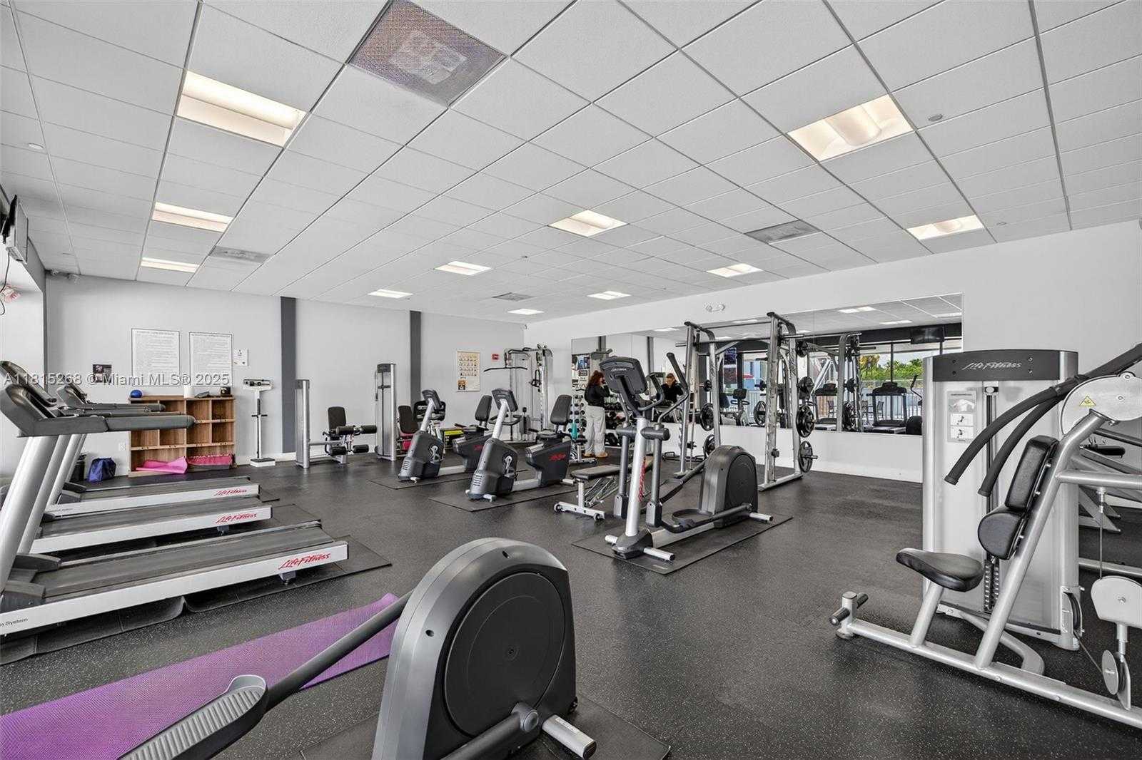 Small Image of 3675 NORTH COUNTRY CLUB DR #401, Aventura Number 43
