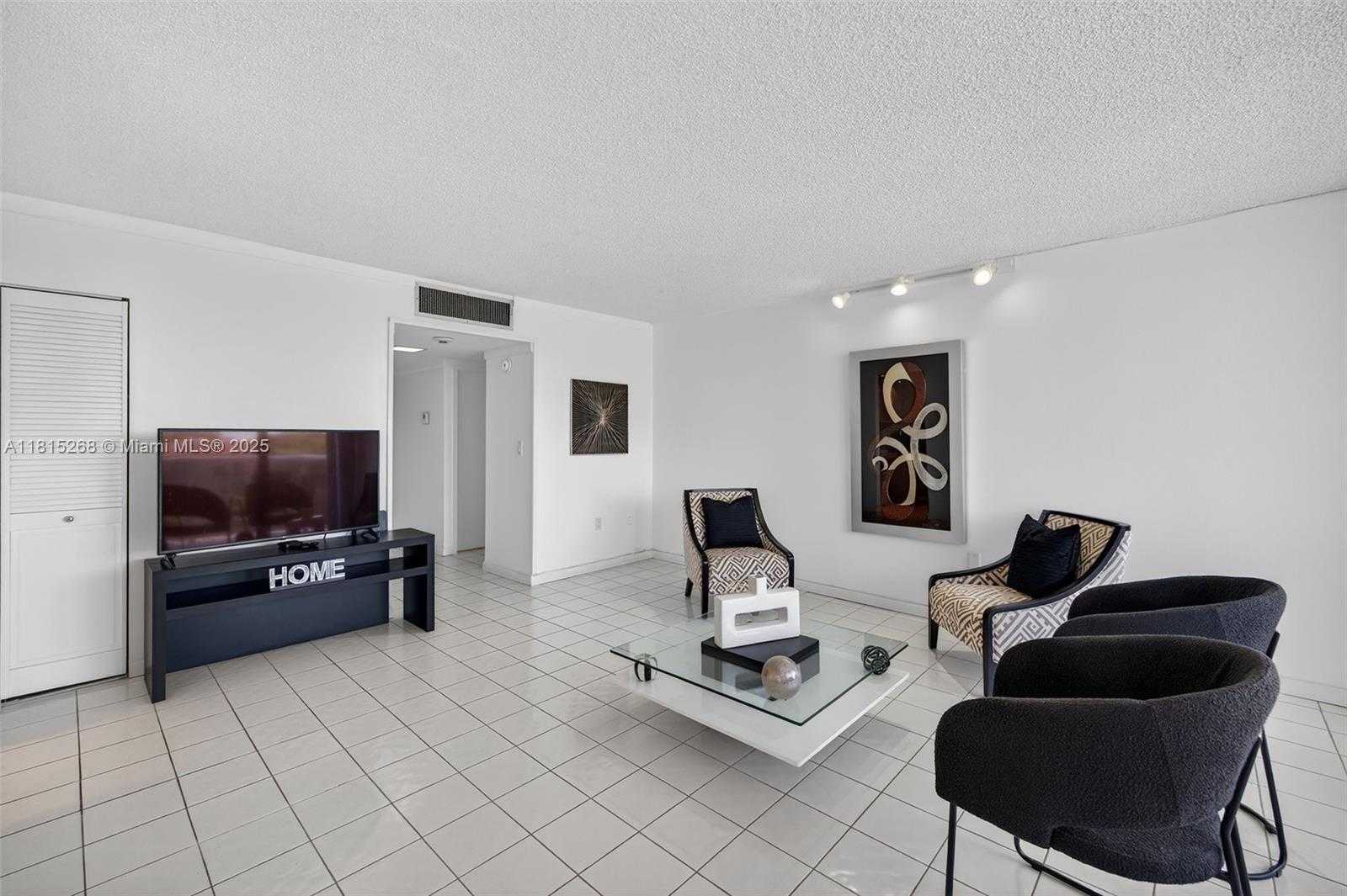 Small Image of 3675 NORTH COUNTRY CLUB DR #401, Aventura Number 5
