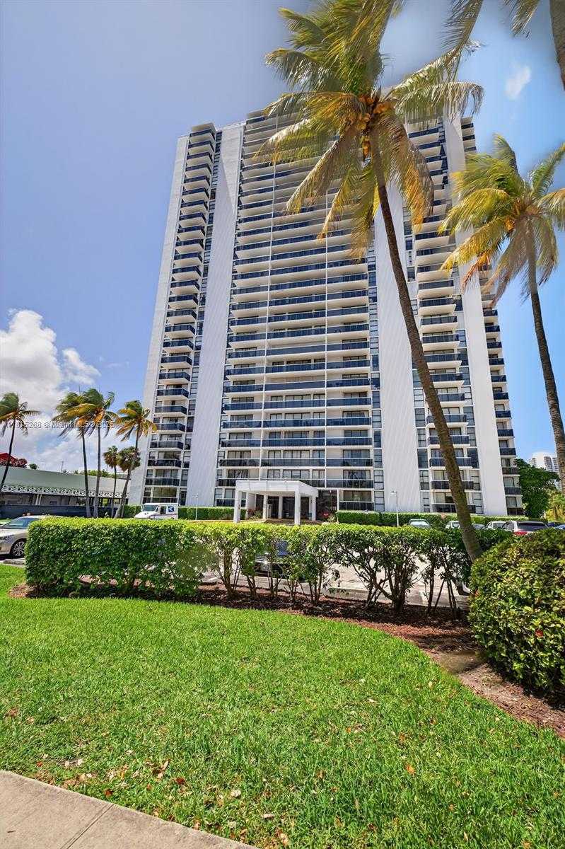 Small Image of 3675 NORTH COUNTRY CLUB DR #401, Aventura Number 52