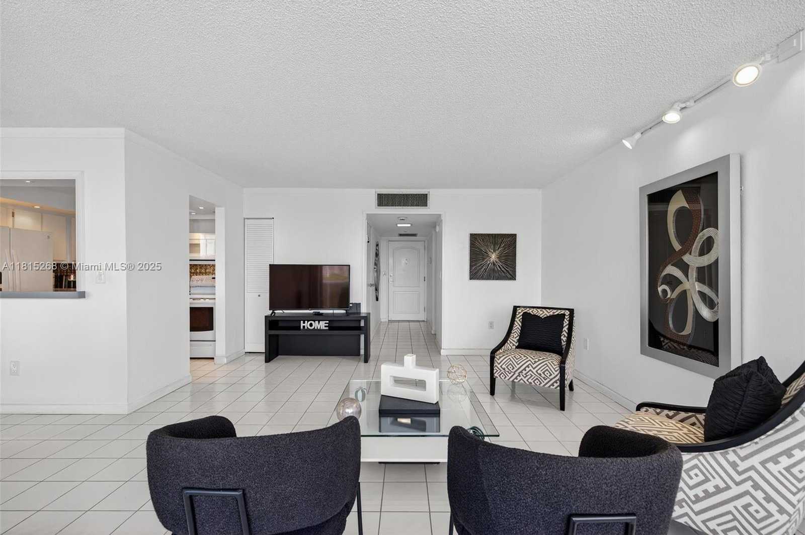 Small Image of 3675 NORTH COUNTRY CLUB DR #401, Aventura Number 6