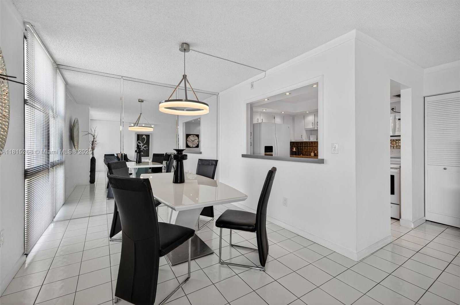 Small Image of 3675 NORTH COUNTRY CLUB DR #401, Aventura Number 7