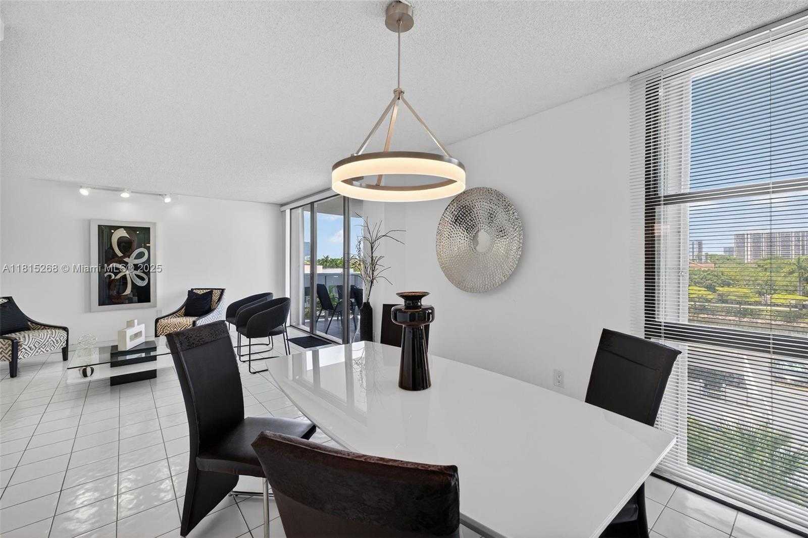 Small Image of 3675 NORTH COUNTRY CLUB DR #401, Aventura Number 8