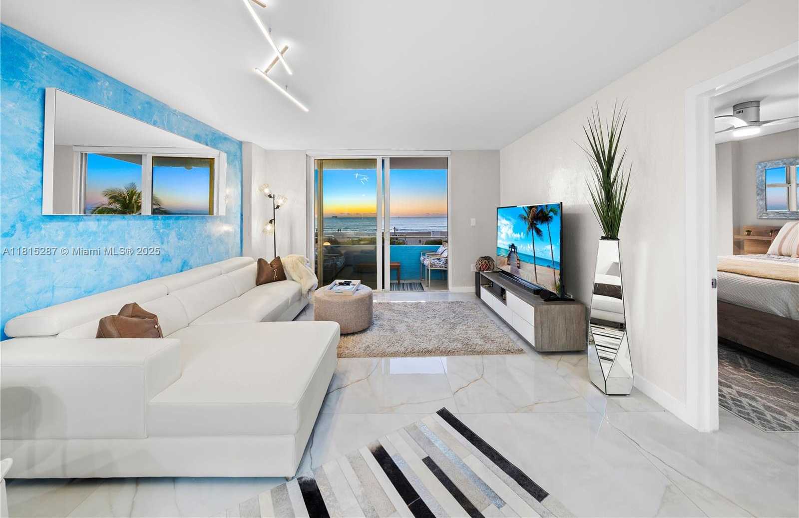 Small Image of 465 OCEAN DR #315, Miami Beach Number 5