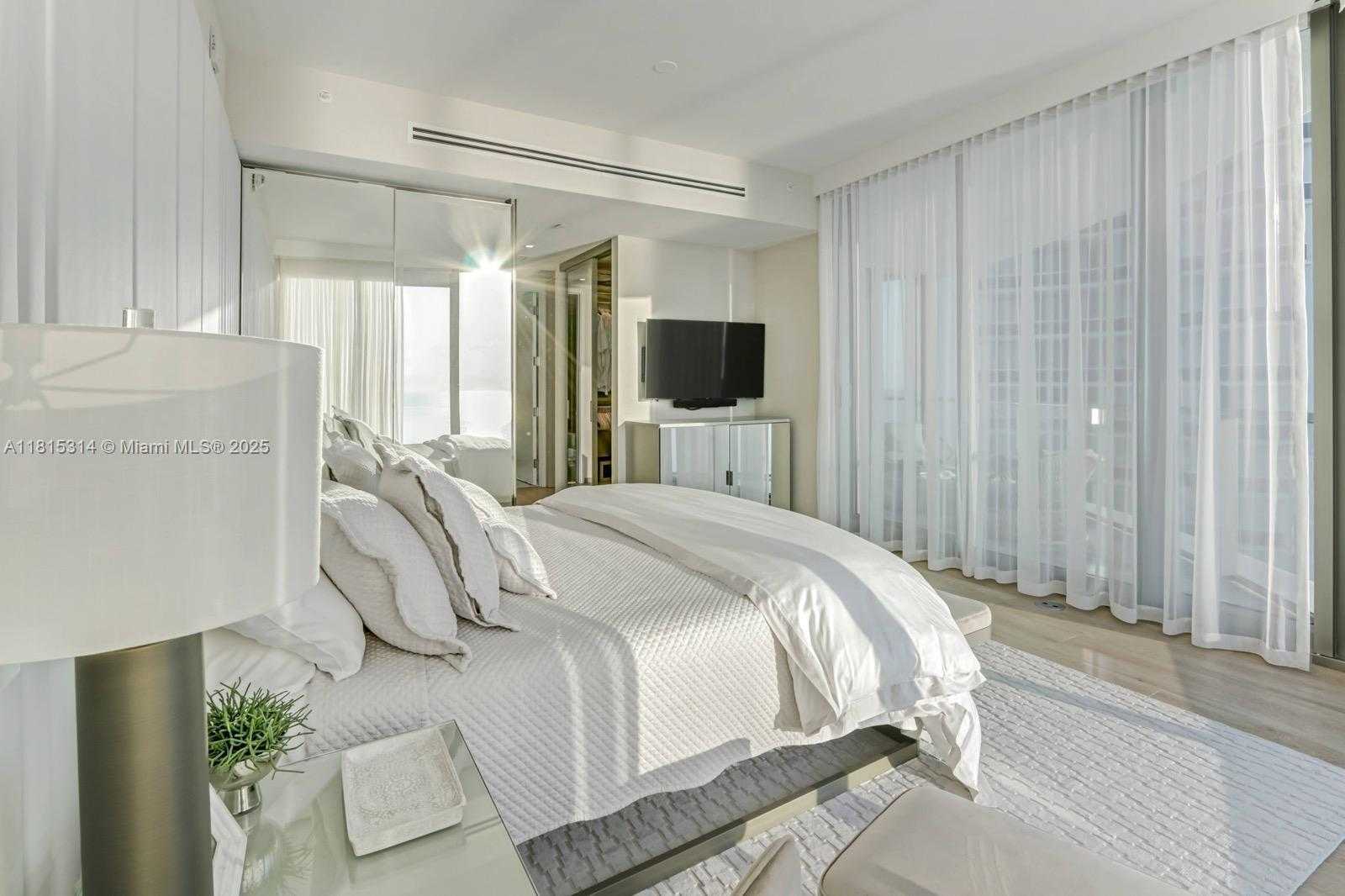 Small Image of 15701 COLLINS AVE #3101, Sunny Isles Beach Number 39