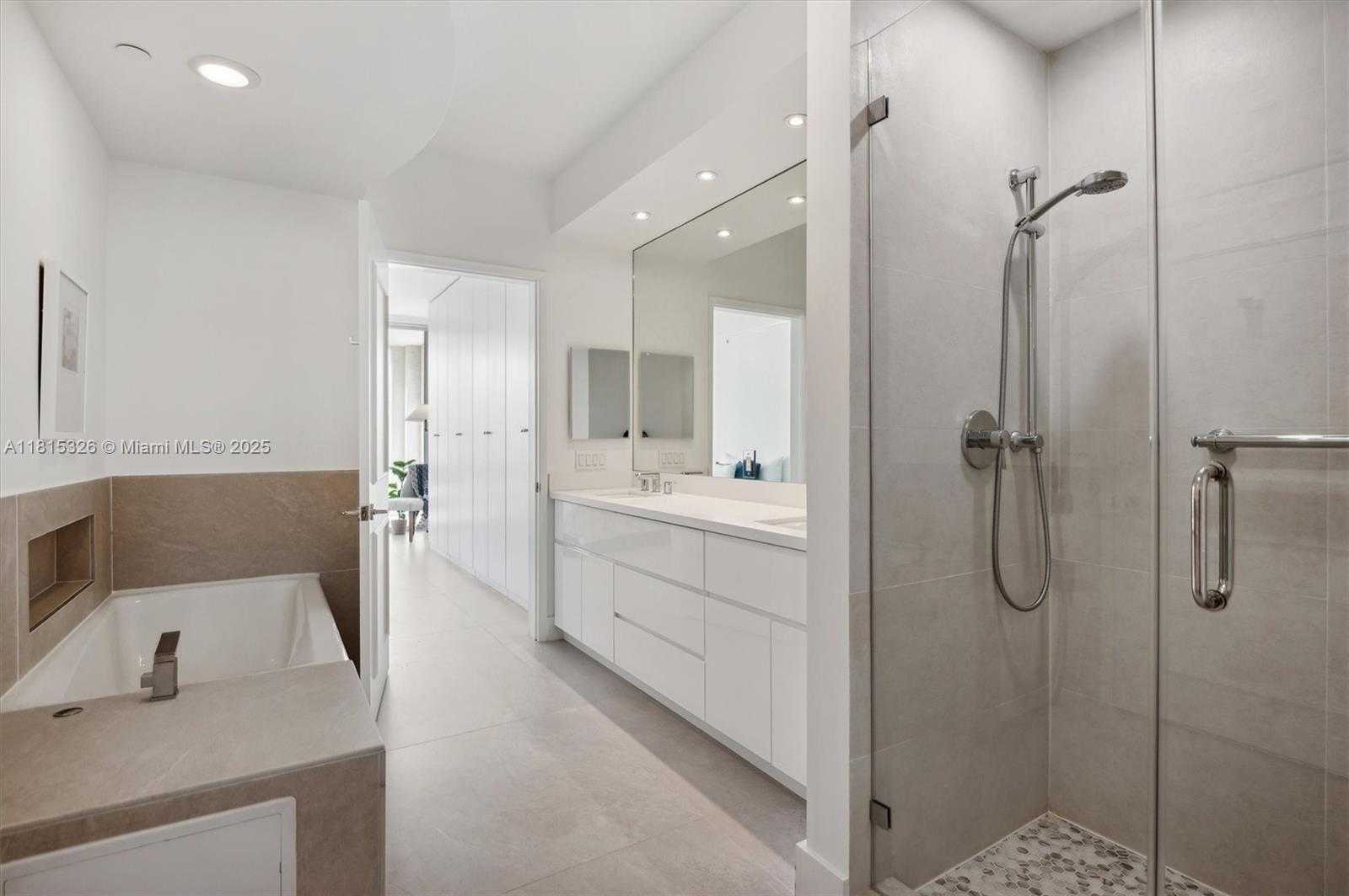 Small Image of 713 CRANDON BLVD #PH-3, Key Biscayne Number 10
