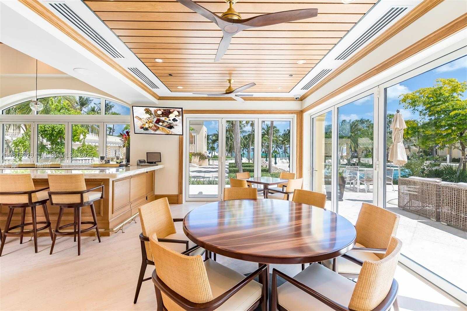 Small Image of 713 CRANDON BLVD #PH-3, Key Biscayne Number 31