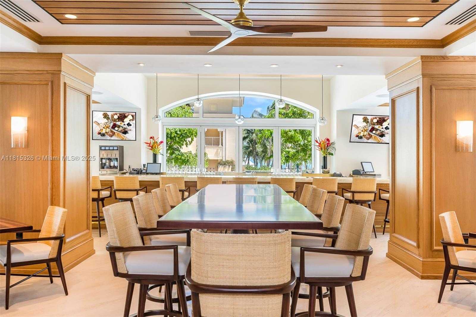 Small Image of 713 CRANDON BLVD #PH-3, Key Biscayne Number 32