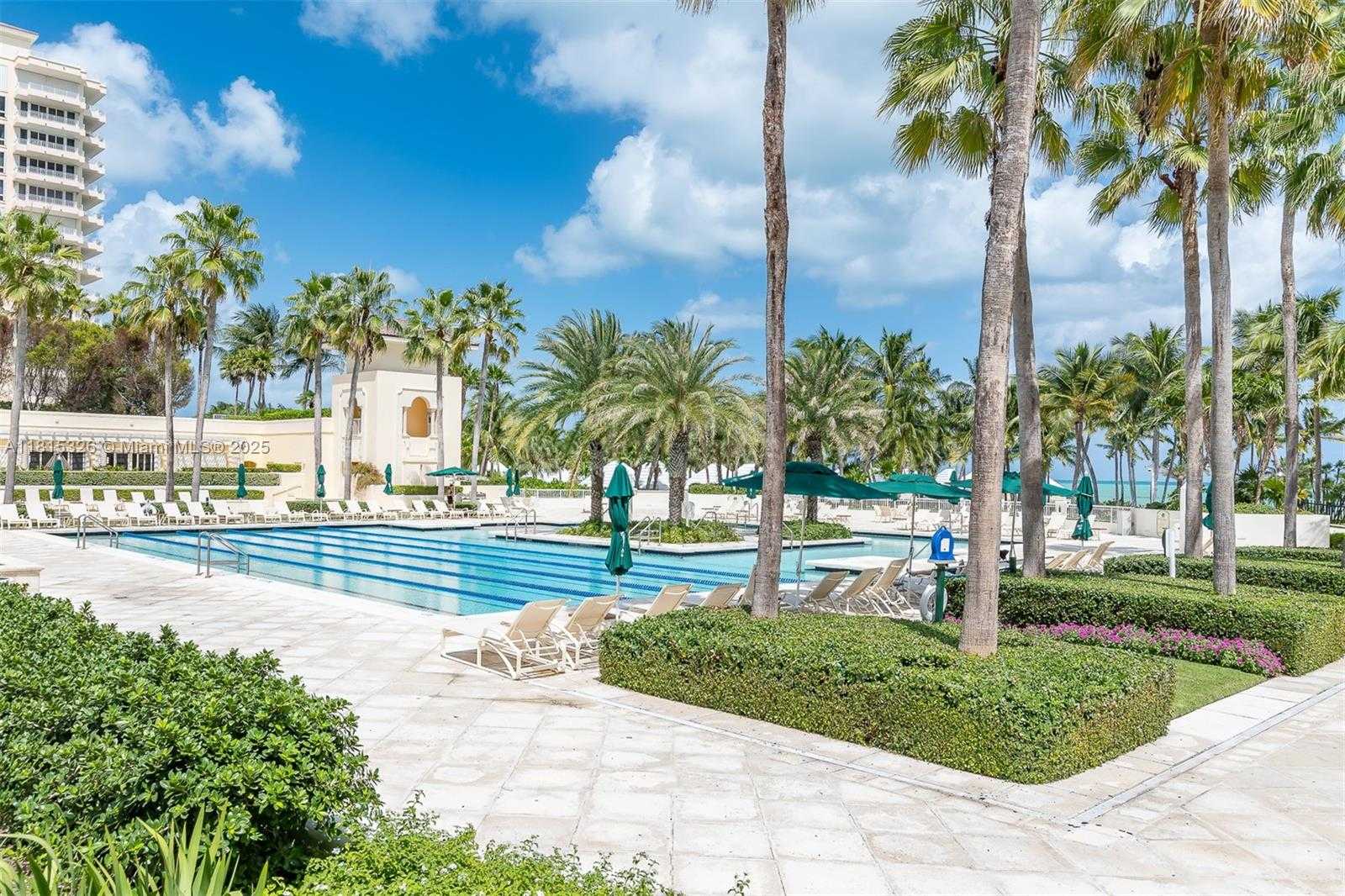 Small Image of 713 CRANDON BLVD #PH-3, Key Biscayne Number 39