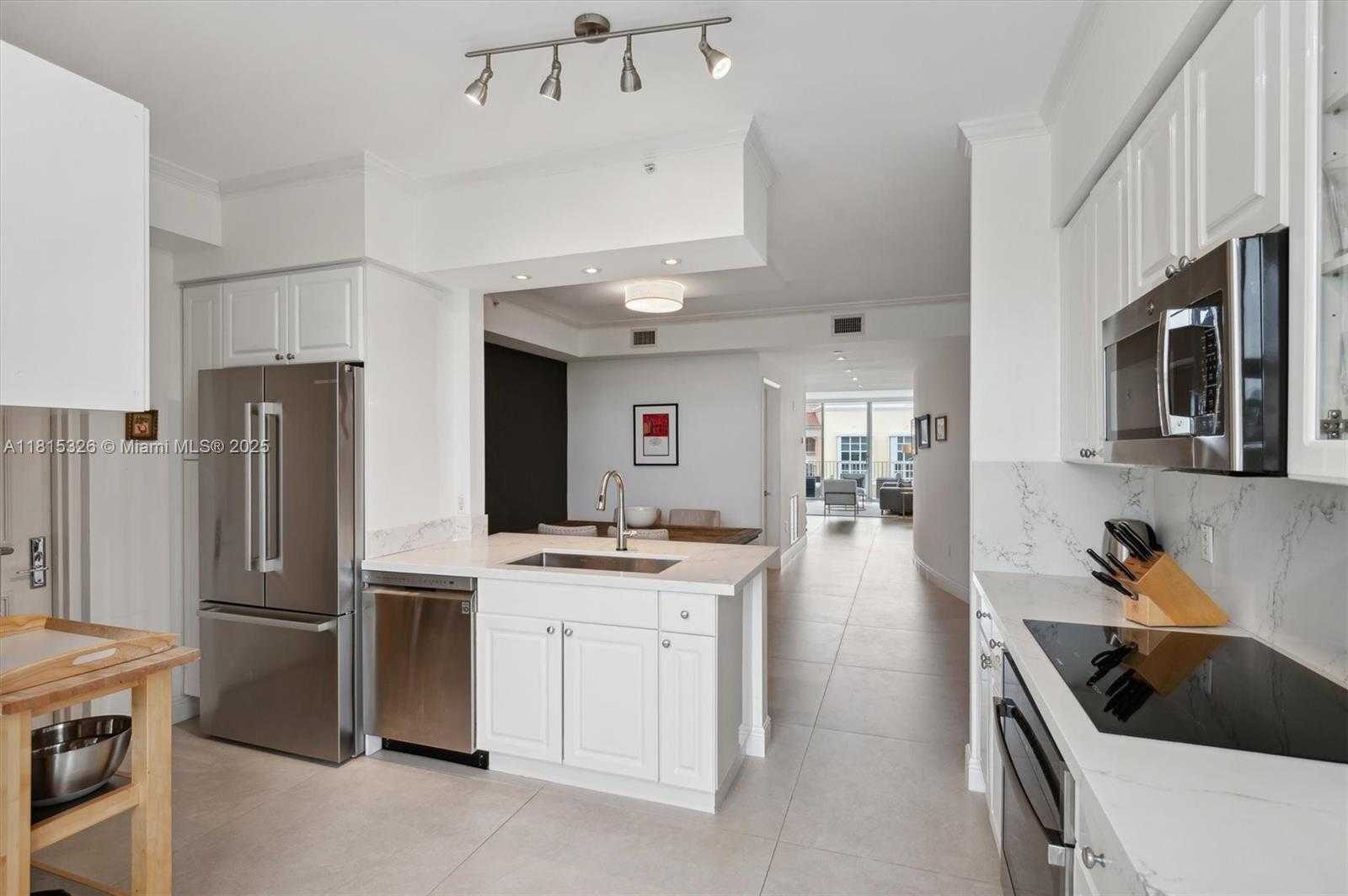Small Image of 713 CRANDON BLVD #PH-3, Key Biscayne Number 6