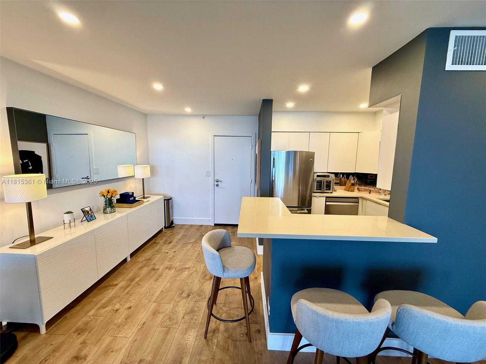 Small Image of 1500 BAY RD #1212S, Miami Beach Number 9