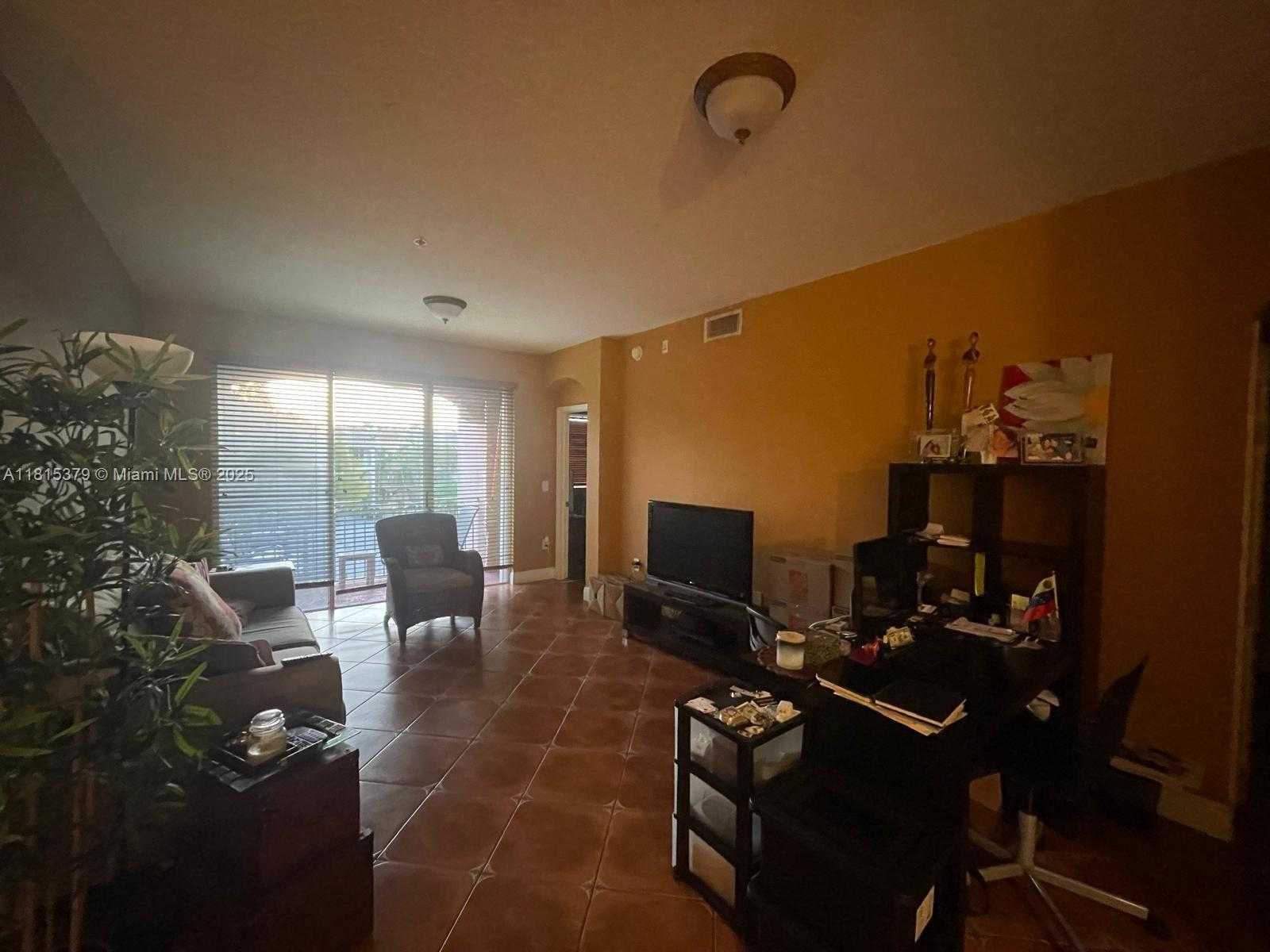 Small Image of 6560 NORTH WEST 114TH AVE #531, Doral Number 1