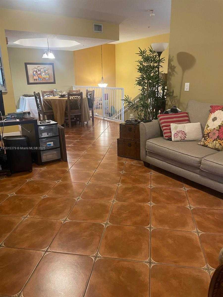 Small Image of 6560 NORTH WEST 114TH AVE #531, Doral Number 4