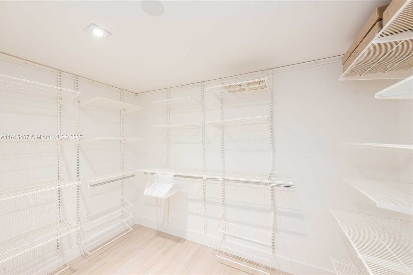 Small Image of 181 CRANDON BLVD #306, Key Biscayne Number 14