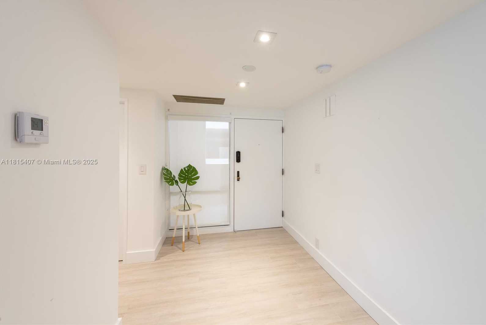 Small Image of 181 CRANDON BLVD #306, Key Biscayne Number 23