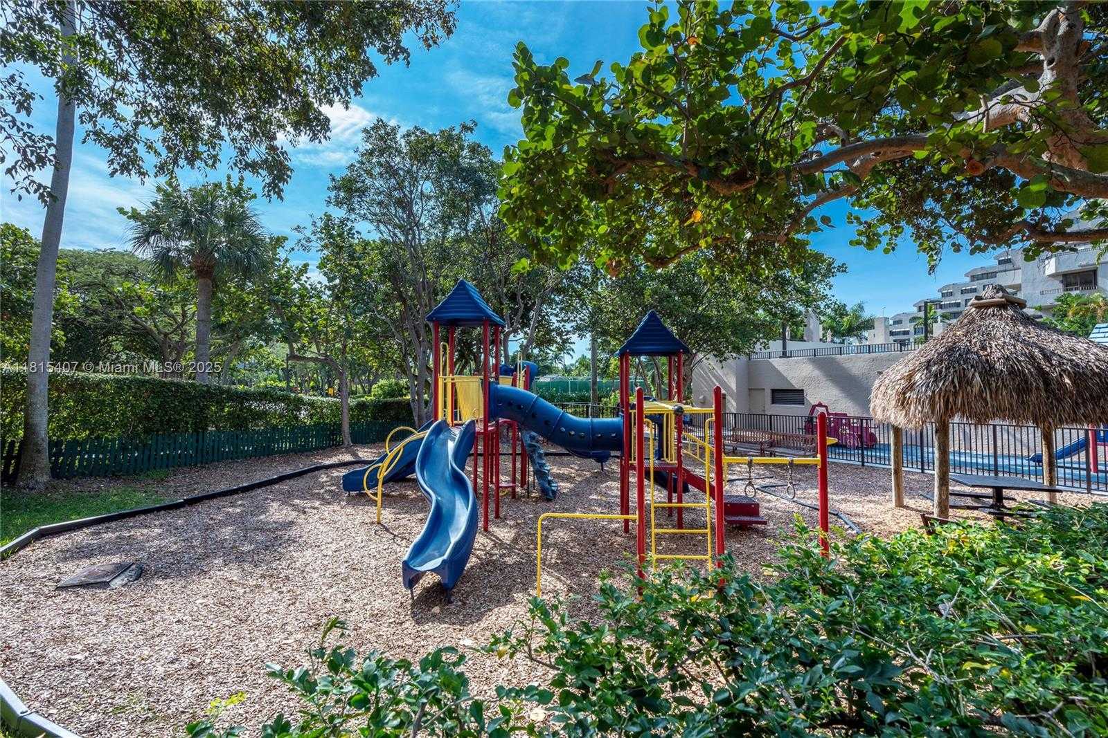 Small Image of 181 CRANDON BLVD #306, Key Biscayne Number 28