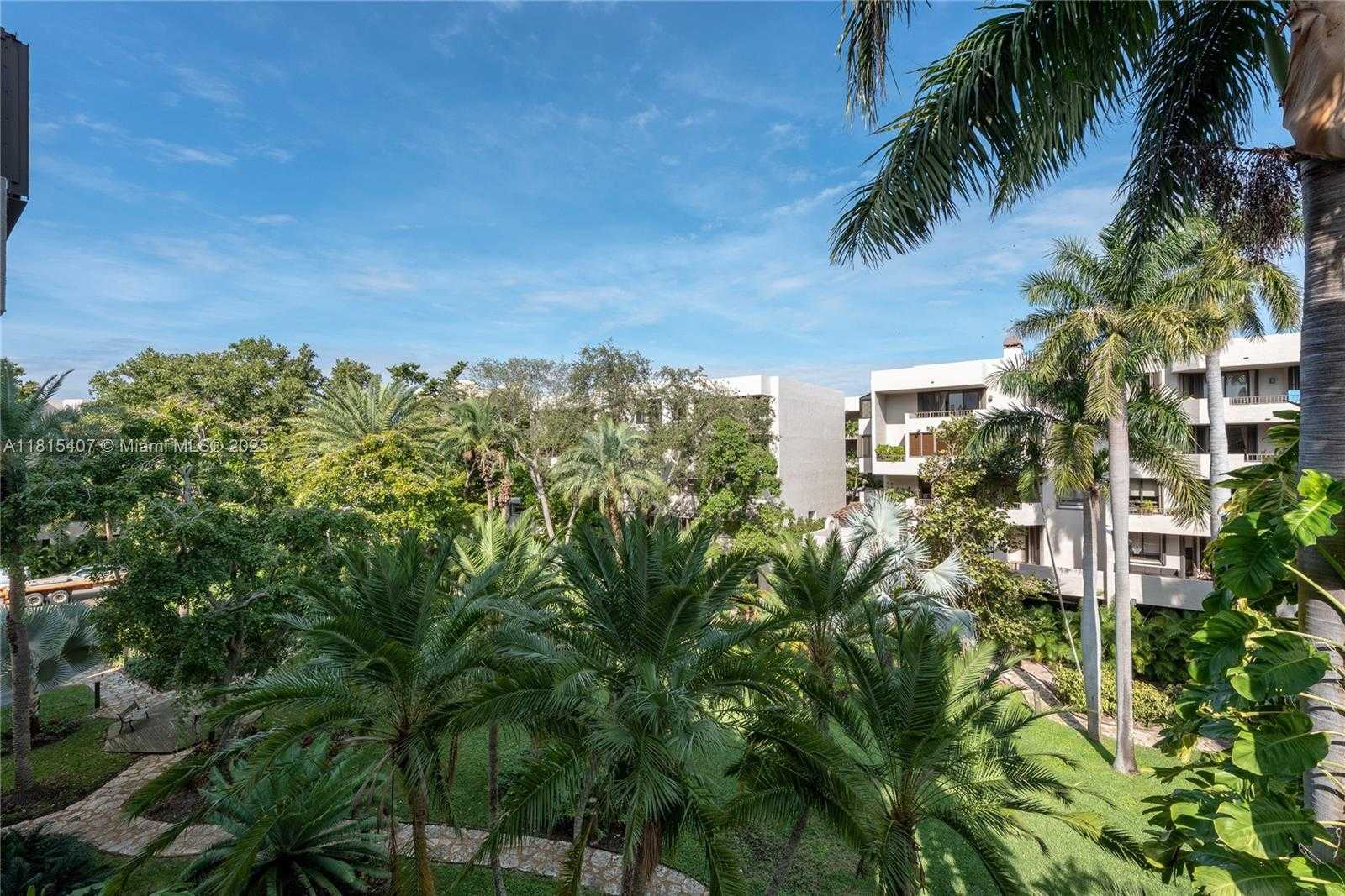 Small Image of 181 CRANDON BLVD #306, Key Biscayne Number 4