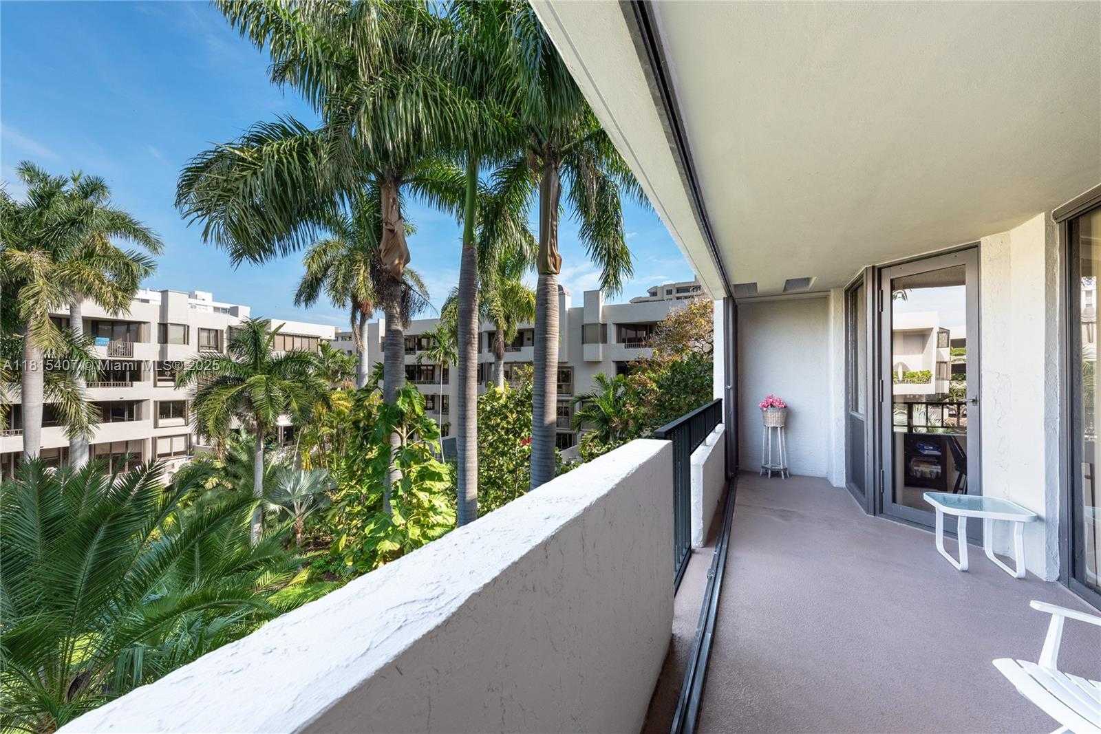 Small Image of 181 CRANDON BLVD #306, Key Biscayne Number 6