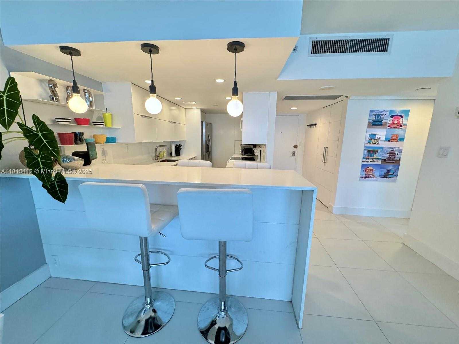 Small Image of 100 LINCOLN RD #1035, Miami Beach Number 5