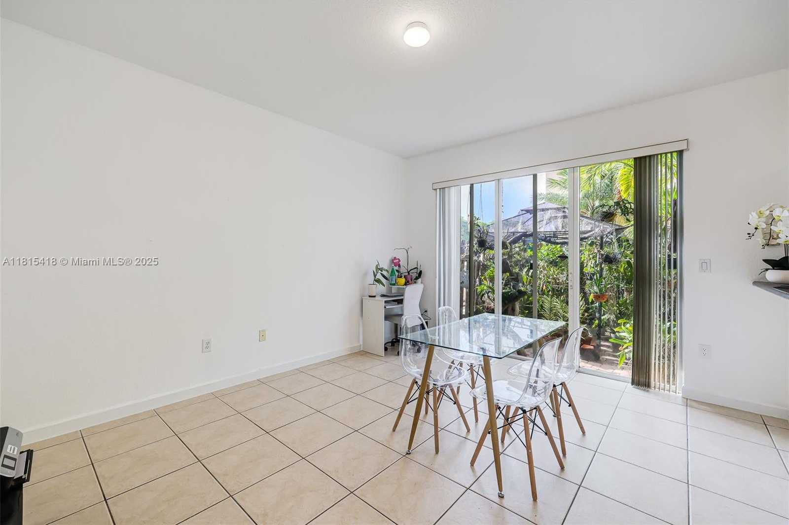 Small Image of 12883 SOUTH WEST 134TH TER, Miami Number 10