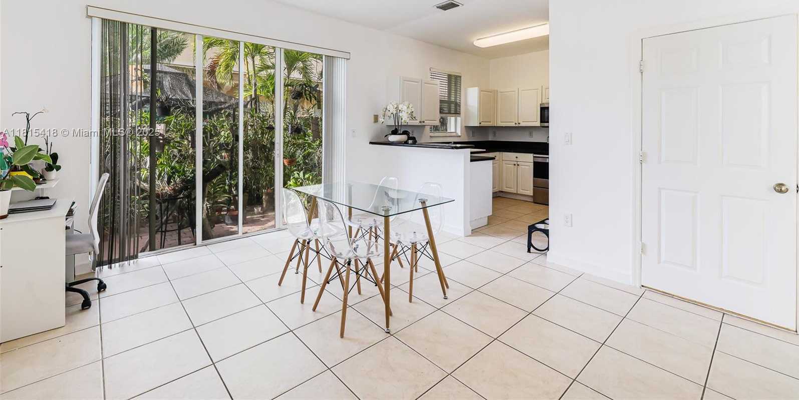 Small Image of 12883 SOUTH WEST 134TH TER, Miami Number 11