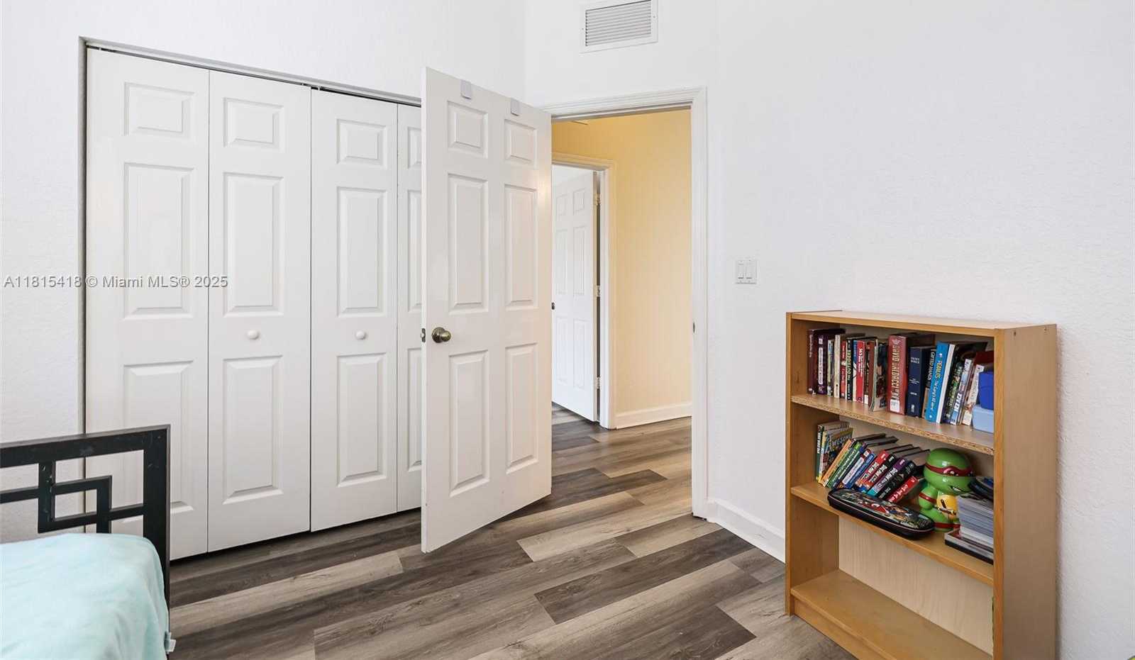 Small Image of 12883 SOUTH WEST 134TH TER, Miami Number 25