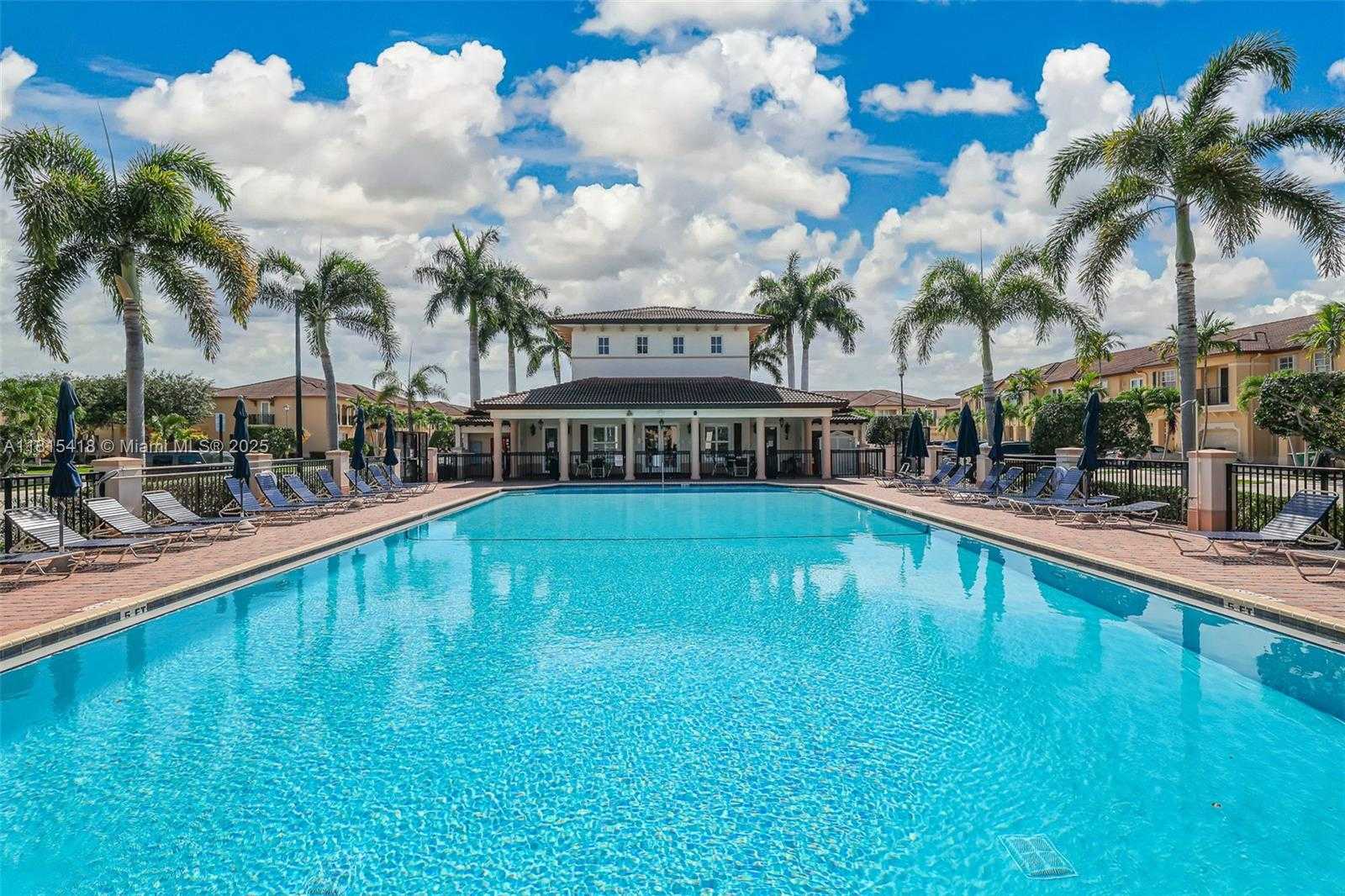 Small Image of 12883 SOUTH WEST 134TH TER, Miami Number 35