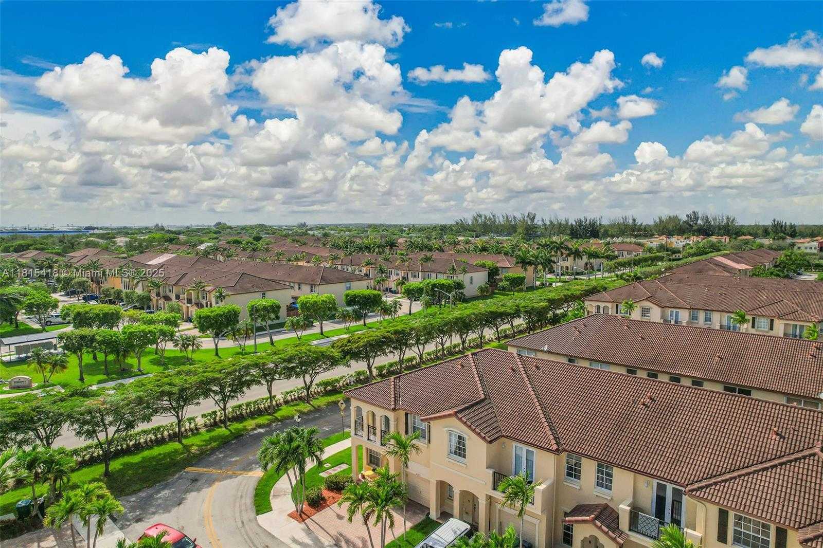 Small Image of 12883 SOUTH WEST 134TH TER, Miami Number 39