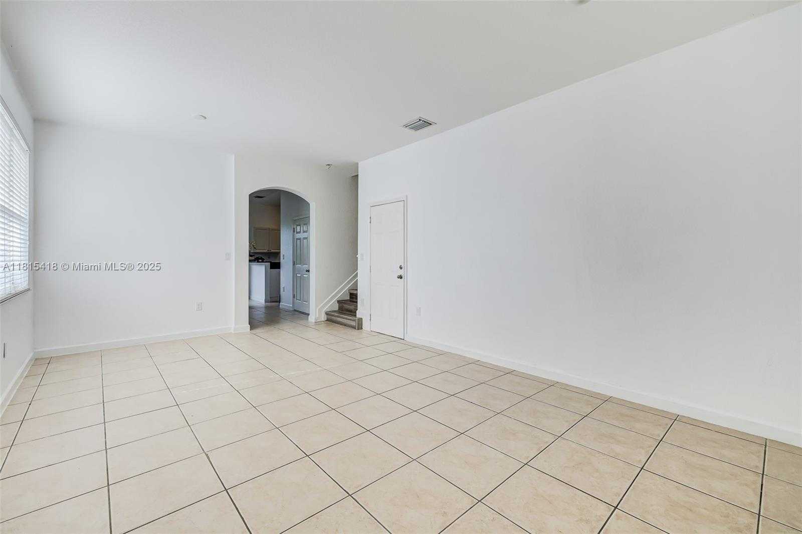 Small Image of 12883 SOUTH WEST 134TH TER, Miami Number 4