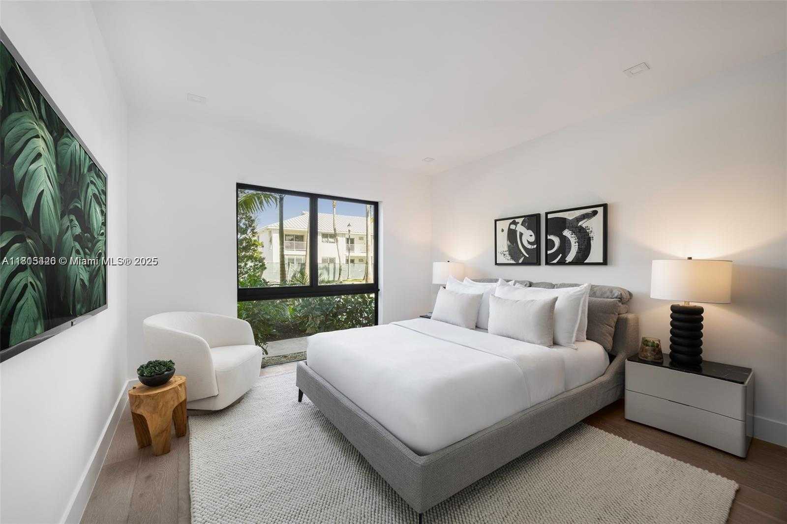 Small Image of 200 SUNRISE DR #200A, Key Biscayne Number 11