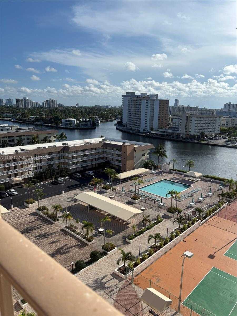 Small Image of 1865 SOUTH OCEAN DR #11I, Hallandale Beach Number 10