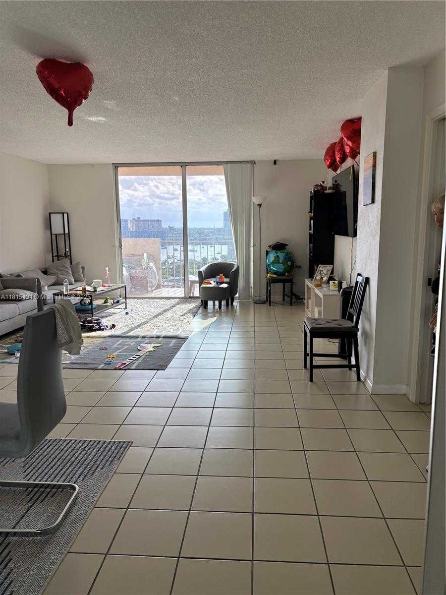 Small Image of 1865 SOUTH OCEAN DR #11I, Hallandale Beach Number 2