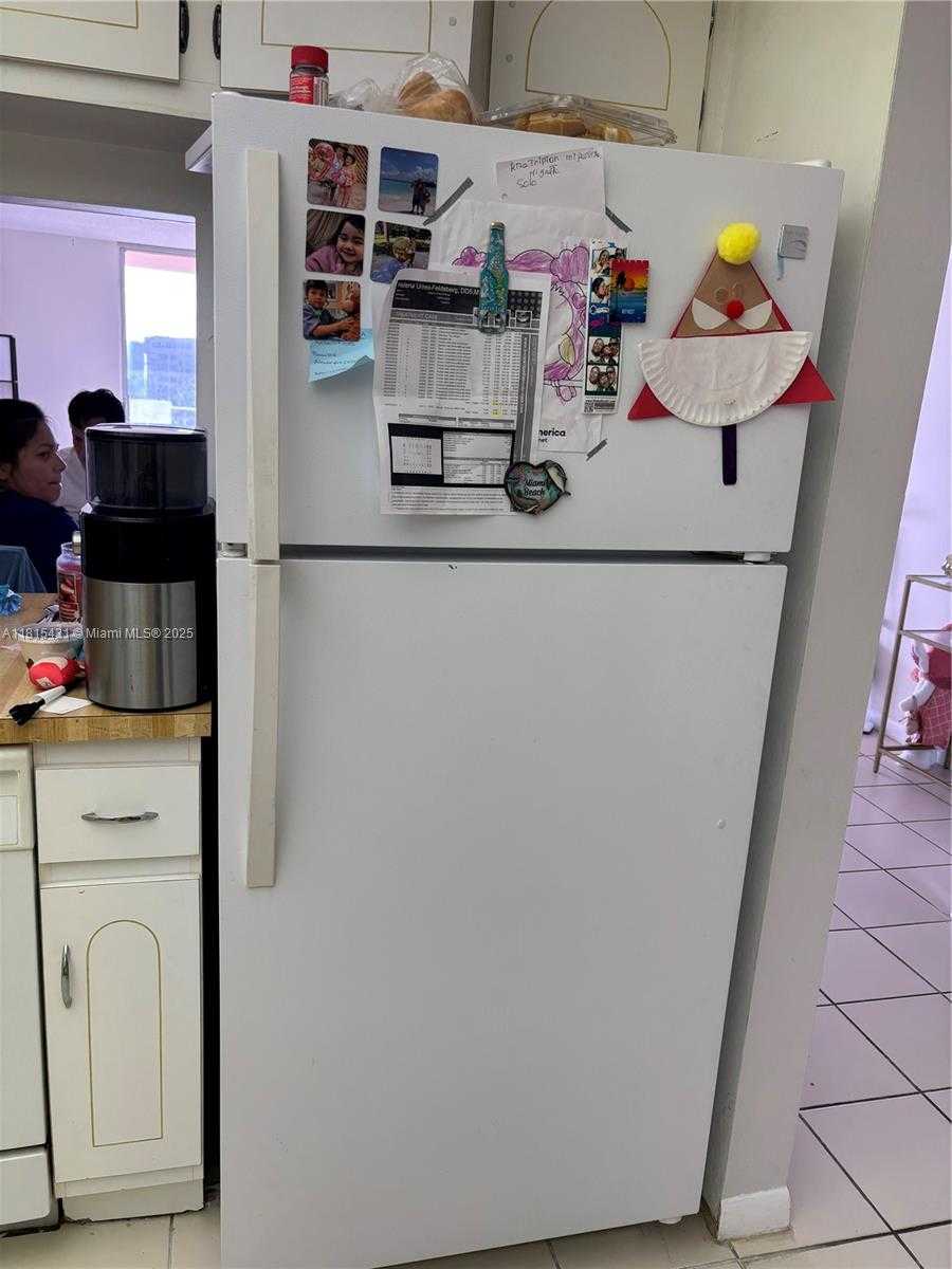 Small Image of 1865 SOUTH OCEAN DR #11I, Hallandale Beach Number 6