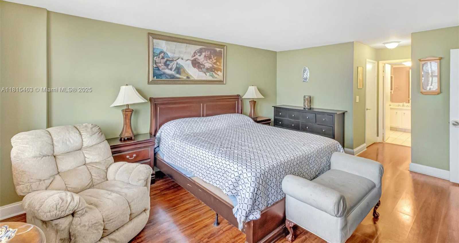 Small Image of 10101 EAST BAY HARBOR DR #502, Bay Harbor Islands Number 19