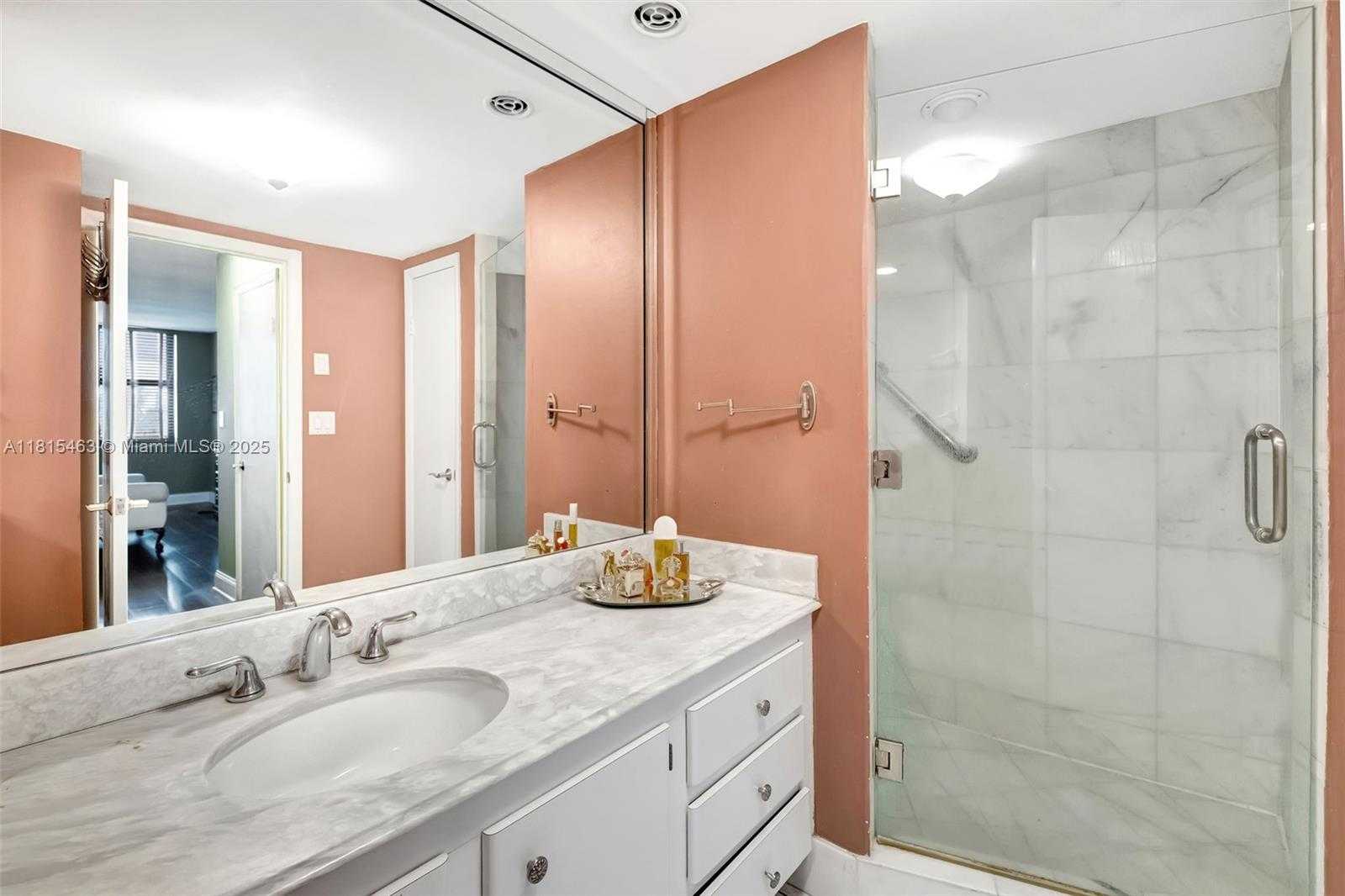Small Image of 10101 EAST BAY HARBOR DR #502, Bay Harbor Islands Number 20