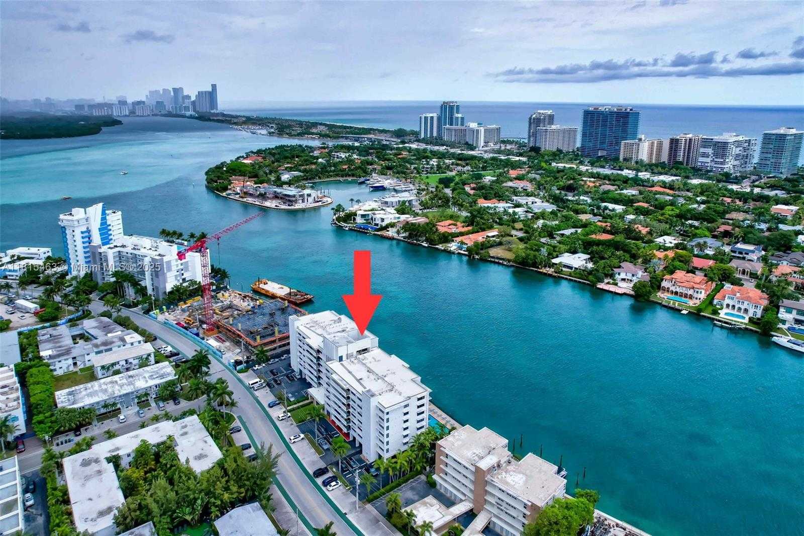 Small Image of 10101 EAST BAY HARBOR DR #502, Bay Harbor Islands Number 34
