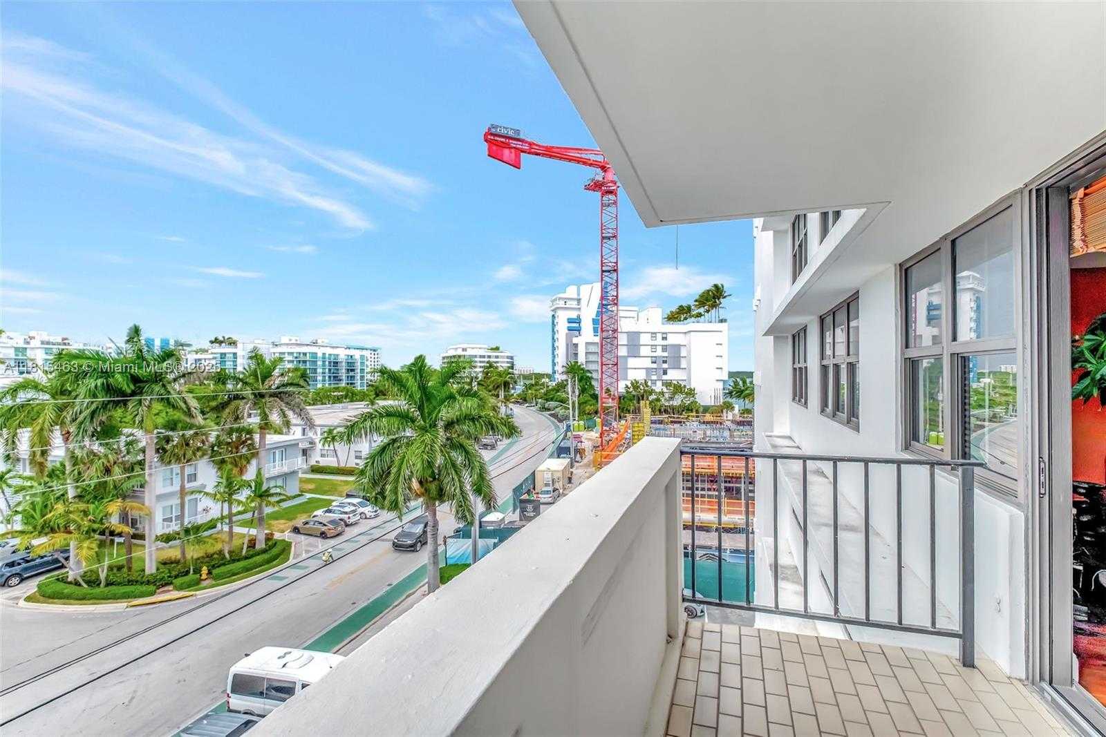 Small Image of 10101 EAST BAY HARBOR DR #502, Bay Harbor Islands Number 9