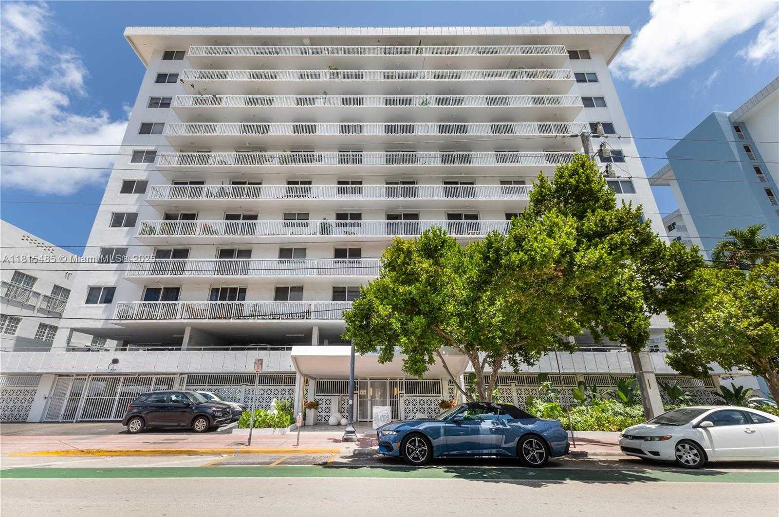 Small Image of 401 OCEAN DR #221, Miami Beach Number 21