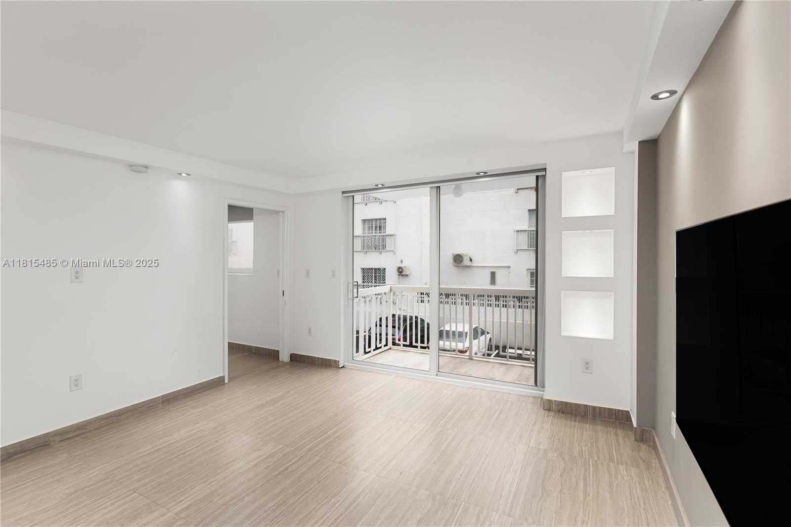 Small Image of 401 OCEAN DR #221, Miami Beach Number 6