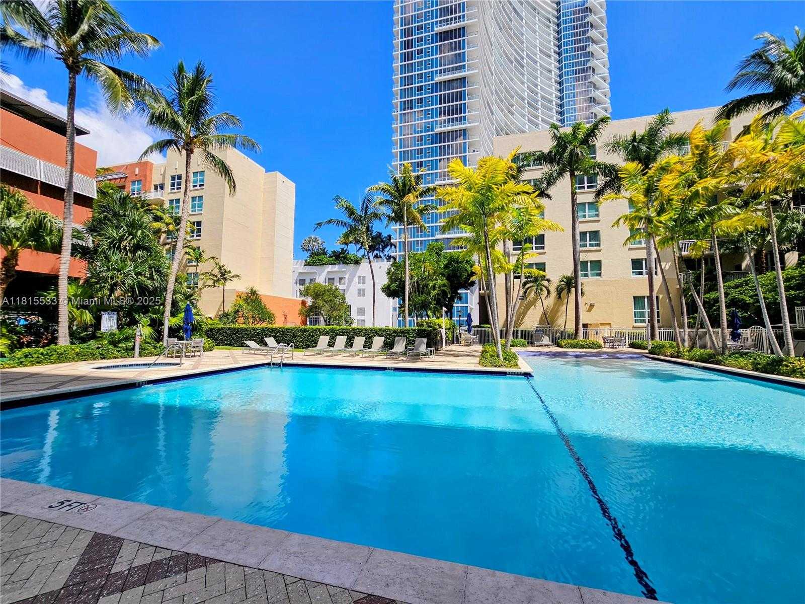 Small Image of 2001 BISCAYNE BLVD #2305, Miami Number 16