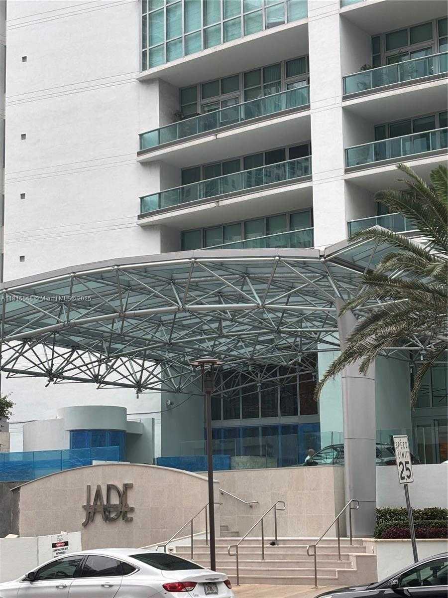 Small Image of 1331 BRICKELL BAY DR #1808, Miami Number 2