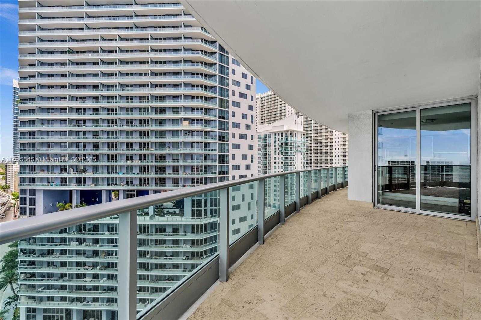 Small Image of 1331 BRICKELL BAY DR #1808, Miami Number 30