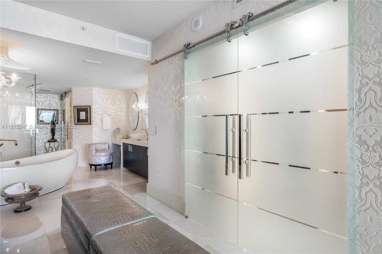 Small Image of 1331 BRICKELL BAY DR #2305, Miami Number 26
